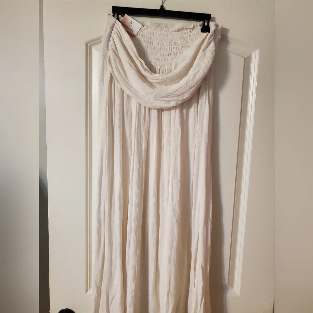 Happily Grey cream colored maxi skirt with high front split - Picture 2 of 6